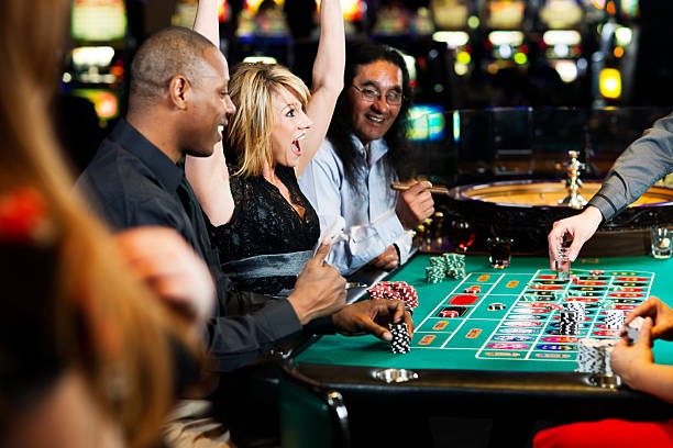 bolaemas88 mobile app interface showing live-dealer tables and sports betting options
